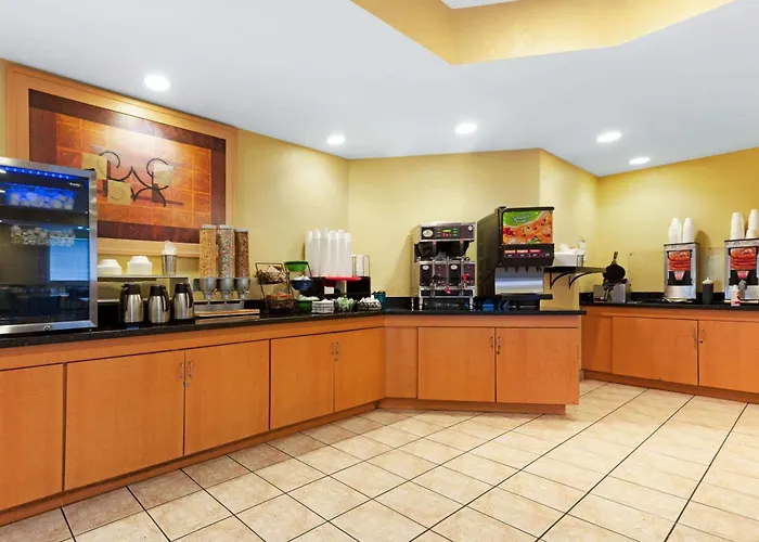 La Quinta By Wyndham Fort Lauderdale Pompano Beach