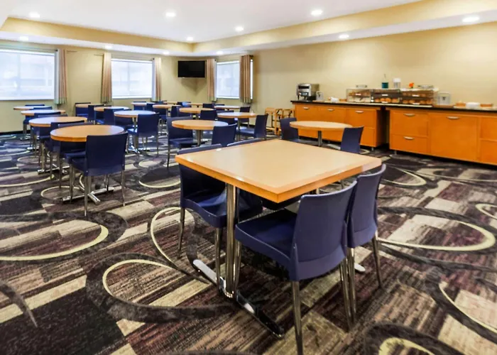 La Quinta By Wyndham Fort Lauderdale Pompano Beach